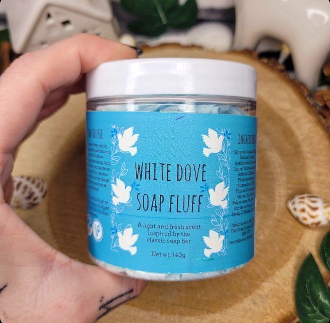 Savon fouetté white dove