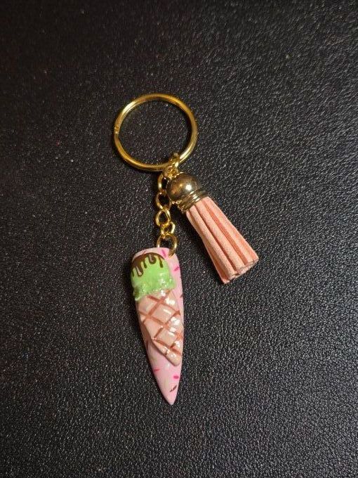 Porte clés fait mains. Modèle glace.